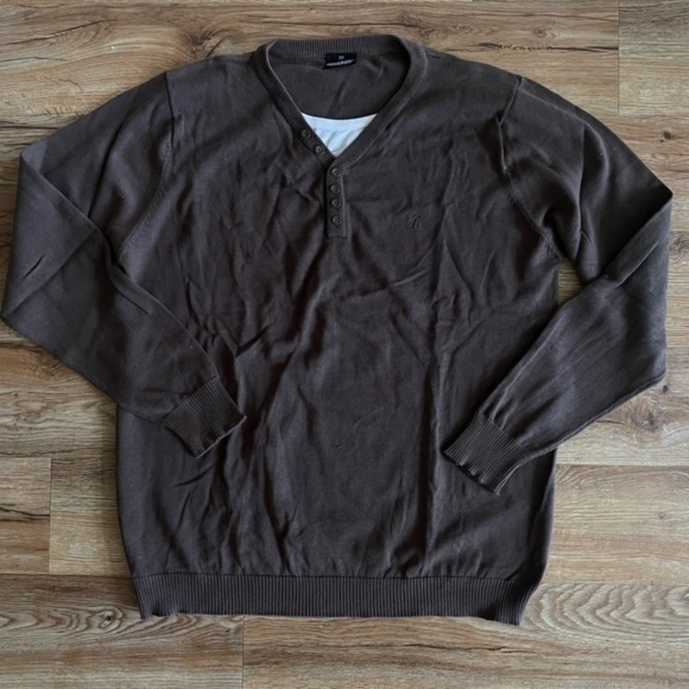 1982 clothing company Men's Brown Sweater